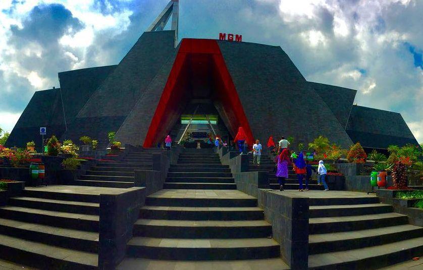Museum Gunung Merapi via @khusumanusa, 1. Candi Prambanan, 2. Candi Ratu Boko, 3. Candi Kalasan, 4. Candi Ijo, 5. Candi Sari, 6. Desa Wisata Kaliurang, 7. Sendratari Ramayana, 8. Objek Wisata Monumen Jogja Kembali (Monjali), 9. Museum Affandi, 10. Objek Wisata Kali Kuning, 11. Museum Gunung Merapi, 12. Museum Ullen Sentalu, 13. Kinahrejo, 14. Goa Jepang, 15. Blue Lagoon Jogja, 16. Jogja Bay Waterpark, 17. Kampung Teletubbies, 18. Batu Alien Cangkringan, 19. Stonehenge Cangkringan, 20. Bukit Klangon Merapi, 21. Tebing Breksi, 22. Trans Studio Mini Jogja, 23. Tlogo Putri Kaliurang, 24. Lava Tour Merapi, 25. Lava Bantal, 26. Omah Salak Sleman, 27. Upside Down World, 28. Taman Pelangi, 29. Green Kayen, 30. Sindu Kusuma Edupark, 31. Tlogo Muncar Kaliurang, 32. Candi Banyunibo, 33. Candi Sambisari, 34. The World Landmarks Merapi Park, 35. Spot Riyadi, 36. Kids Fun Park, 37. Taman Gardu Pandang Kaliurang, 38. Agrowisata Bhumi Merapi, 39. Candi Abang, 40. Museum Mini Sisa Hartaku, 41. Candi Barong, 42. Candi Kimpulan, 43. The Lost World Castle, 44. Bunker Kaliadem Merapi, 45. Embung Tambakboyo, 46. Obelix Hills, 47. Grojogan Watu Purbo, 48. Plunyon Kalikuning, 49. Bukit Turgo, 50. Teras Merapi, 51. Omah Petroek, 52. Sabo Bronggang, 53. Watu Tapak, 54. Studio Alam Gamplong, 55. Kampung Flory, 56. Ledok Sambi, 57. Puri Mataram, 58. Jogja Exotarium, 59. Taman Lampion Kaliurang, 60. Desa Wisata Gabugan, 61. Agrowisata Salak Pondoh Bangunkerto, 62. Desa Wisata Pentingsari, 63. Desa Wisata Kembang Arum, 64. Desa Wisata Kelor, 65. Desa Wisata Pulesari, 66. Kampung Mina Padi Samberembe, 67. Alamanda Jogja Flowers Garden