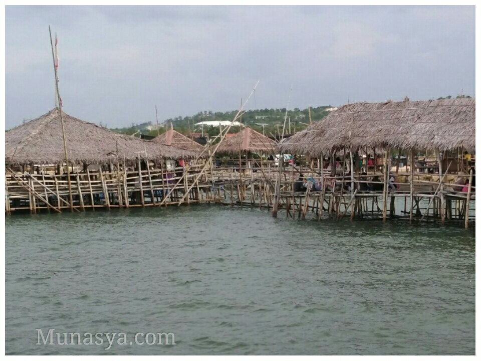 Pantai Kemantren Lamongan via Munasya, 1. Desa Sendang Duwur, 2. Waduk Gondang, 3. Goa Maharani, 4. Makam Sunan Drajat, 5. Museum Sunan Drajat, 6. Pantai Kodok, 7. Mazola (Maharani Zoo Lamongan), 8. Makam Dewi Sekardadu, 9. Masjid Sendang Duwur, 10. Wisata Bahari Lamongan, 11. Sukodadi Carnival, 12. Pantai Kutang, 13. Bendungan Babat, 14. Monumen Van Der Wijck Lamongan, 15. Pantai Brondong, 16. Gunung Pegat, 17. Pemandaian Air Panas Sendang Brumbun, 18. Alun – Alun Kota Lamongan, 19. Wisata Edukasi Gondang Outbound (WEGO) Lamongan, 20. Gunung Mas Tugu Mantup, 21. Gunung Ratu, Tempat Gajah Mada Dilahirkan!, 22. Wisata Pohon Trinil, 23. Tlogo Sadang Lamongan, 24. Plengsengan Pantai Penanjan, 25. Pantai Klayar Lamongan, 26. Museum Seni Islam Indonesia, 27. Pantai Kemantren Lamongan, 28. Soto Lamongan, 29. Nasi Boranan, 30. Bandeng Colo, 31. Wingko Babat, 32. Es Dawet Siwalan
