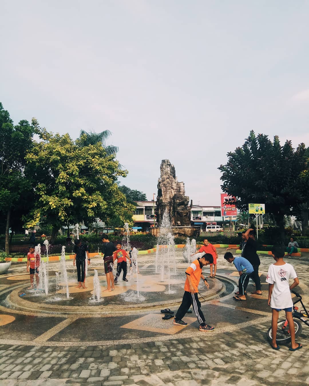Taman Remaja Binjai via ig @punyabinjaicom, 1. Wisata Jona Garden, 2. BIESTRO INDONESIA ( Taman Berkuda dan Memanah Binjai ), 3. Sawah Lukis, 4. Kolam Abadi Langkat, 5. Air Terjun Siluman Namo Belanga, 6. Namu Sira – Sira, 7. Pantai Florida / Pemandian Air Namu Ukur, 8. Kampung Kuliner Binjai, 9. Pasar Kaget Binjai, 10. Taman Merdeka Kota Binjai, 11. Arung Jeram Sungai Bingei, 12. Taman Selfie, 13. Taman Balita Kota Binjai, 14. Stasiun Binjai, 15. Taman Remaja Binjai, 16. Taman Edukasi Binjai, 17. Masjid Raya Binjai, 18. Belanja di Binjai Super Mall, 19. Kolam Renang Qitaro, 20. Taman RTH Dewi Sri, 21. Shri Raja Rajesvari Amman Padang Cermin Koil, 22. Pantai SB, 23. Titik Nol Kota Binjai, 24. Kolam Renang Tirta Raerim, 25. Kuil Shri Mariamman, 26. Kolam Renang Licia, 27. Kolam Renang Dendang Tirta, 28. Brahrang Asri Swimming Pool, 29. Kolam Renang Tirta Mulia, 30. Masjid Agung Binjai, 31. Tugu Perjuangan 1945, 33. Rumah Makan Irian Binjai