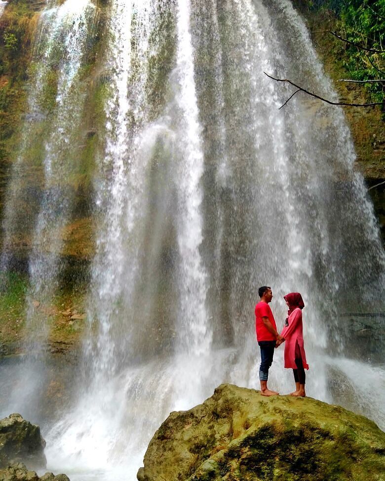 Air Terjun Ahatan via @ahmaddwijadmiko