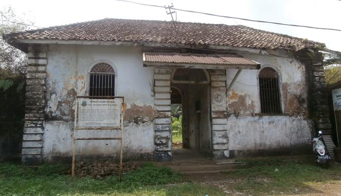 Bekas Gedung Sipir Belanda via Situsbudaya, Tempat Wisata di Pandeglang Paling Hits, Wisata Sejarah di Pandeglang  , Wisata Religi di Pandeglang, Tempat Wisata di Pandeglang yang Lainnya, Tempat Wisata di Sekitar Pandeglang