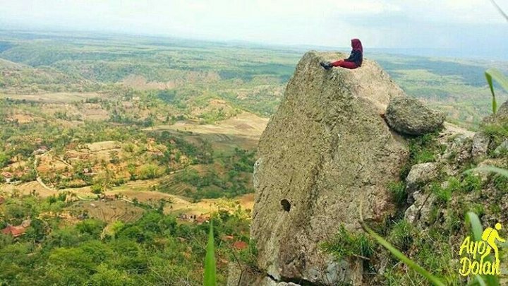 Bukit Bedes Ponorogo via Imrum