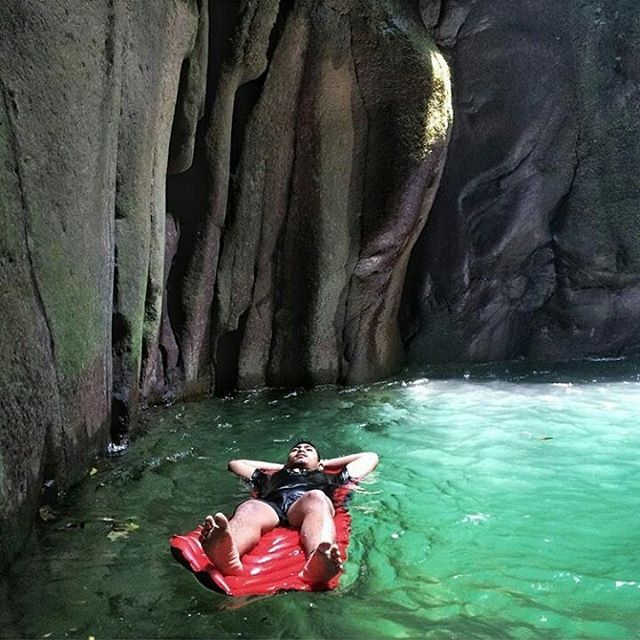 Curug Bidadari via IG, 1. Pantai Ujung Negoro Batang, 2. Pantai Celong, 3. Pantai Jodo Gringsing Batang, 4. Pantai Sigandu Batang – Safari Beach Jateng, 5. Kebun Teh Pagilaran Batang, 6. Curug Sijeglong, 7. Curug Agung Batang, 8. Curug Bidadari, 9. Curug Sodong, 10. Curug Genting Blado, 11. Rivertubing di Kali Lampir, 12. Telaga Dringo Batang, 13. Pemandian Air Panas Sangu Banyu, 14. Agrowisata Salak Sodong Batang, 15. Taman Budaya dan Rekreasi Kramat, 16. Batang Dolphin Center, 17. Ecopark Bandar, 18. Desa Wisata Pranten, 19. Goa Jepang (Tutup), 20. Tubing Pandansari Batang, 21. Pantai Pelabuhan Perikanan Batang, 22. Pantai Buntu – Pantai Jodo, 23. Batu Gamelan Batang, 24. Agrowisata Selopajang Timur, 25. Puncak Patran, 26. Wisata Alam Sikembang, 27. Curug Gombong, 28. Curug Botoh, 29. Curug Kanoman, 30. Green House Sri Tani Lestari – Taman Bunga Krisan, 31. Rumah Pohon Tombo (Tutup), 32. Curug Sipitung, 33. Curug Lojahan, 34. Pantai Sicepit – Pantai Segolok, 35. Jembatan Buntu Sengon, 36. Wana Wisata Polowono, 37. Pandang Sri Gunung, 38. Curug Sidangkrong, 39. Hutan Kota Rajawali Batang