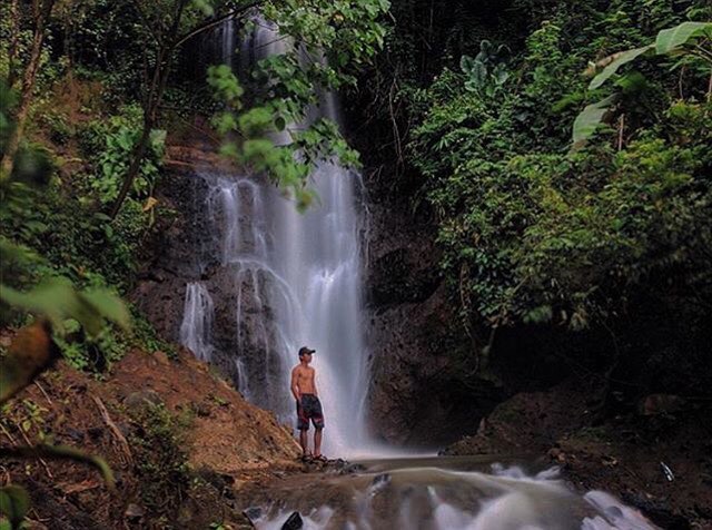 Curug Sidangkrong via @ubaedillah_aziz, 1. Pantai Ujung Negoro Batang, 2. Pantai Celong, 3. Pantai Jodo Gringsing Batang, 4. Pantai Sigandu Batang – Safari Beach Jateng, 5. Kebun Teh Pagilaran Batang, 6. Curug Sijeglong, 7. Curug Agung Batang, 8. Curug Bidadari, 9. Curug Sodong, 10. Curug Genting Blado, 11. Rivertubing di Kali Lampir, 12. Telaga Dringo Batang, 13. Pemandian Air Panas Sangu Banyu, 14. Agrowisata Salak Sodong Batang, 15. Taman Budaya dan Rekreasi Kramat, 16. Batang Dolphin Center, 17. Ecopark Bandar, 18. Desa Wisata Pranten, 19. Goa Jepang (Tutup), 20. Tubing Pandansari Batang, 21. Pantai Pelabuhan Perikanan Batang, 22. Pantai Buntu – Pantai Jodo, 23. Batu Gamelan Batang, 24. Agrowisata Selopajang Timur, 25. Puncak Patran, 26. Wisata Alam Sikembang, 27. Curug Gombong, 28. Curug Botoh, 29. Curug Kanoman, 30. Green House Sri Tani Lestari – Taman Bunga Krisan, 31. Rumah Pohon Tombo (Tutup), 32. Curug Sipitung, 33. Curug Lojahan, 34. Pantai Sicepit – Pantai Segolok, 35. Jembatan Buntu Sengon, 36. Wana Wisata Polowono, 37. Pandang Sri Gunung, 38. Curug Sidangkrong, 39. Hutan Kota Rajawali Batang
