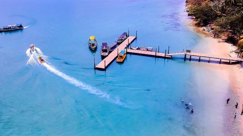 Pulau Liwungan via Vieamie, Tempat Wisata di Pandeglang Paling Hits, Wisata Sejarah di Pandeglang  , Wisata Religi di Pandeglang, Tempat Wisata di Pandeglang yang Lainnya, Tempat Wisata di Sekitar Pandeglang