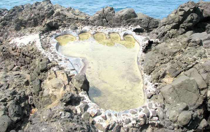 Wisata Tapak Kaki Raksasa si Kabayan via Jalanwisata, 1. Pantai Karang Bokor, 2. Pantai Pasir Putih Sawarna, 3. Curug Ciporolak, 4. Curug Cihear, 5. Curuh Kanteh, 6. Agrowisata Kebun Teh Cikuya, 7. Curug Kumpay, 8. Curug Cibangkit, 9. Curug Sipayung, 10. Situ Palayangan, 11. Pantai Talanca, 12. Wisata Seni Batik Khas Lebak, 13. Situs Cibedug, 14. Wisata Air Panas Senanghati, 15. Pantai Suka Hujan, 16. Pantai Cihara, 17. Pantai Goa Langir Sawarna, 18. Gua Seribu Candi, 19. Wisata Tapak Kaki Raksasa si Kabayan, 20. Wisata Air Panas Cipanas, 21. Wisata Kampung Baduy, 22. Pantai Karang Malang, 23. Objek Wisata Samaun’s Hill Park, 24. Pantai Ciantir, 25. Pantai Bagedur, 26. Pantai Tanjung Layar, 27. Curug Munding, 28. Situ Cicinta, 29. Curug Sata, 30. Wisata Arung Jeram Sungai Ciberang, 31. Curug Cimayang, 32. Gua Maria Bukit Kanada, 33. Alun – alun Rangkasbitung, 34. Museum Multatuli Lebak, 35. Pantai Karang Songsong