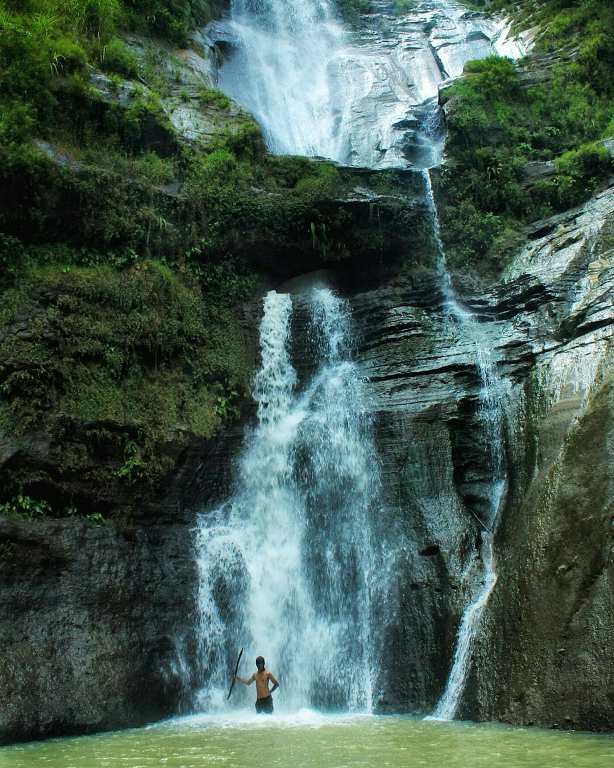 Air Terjun Loning via @pututpriambodo, 1. Pantai Dewaruci Jatimalang, 2. Pantai Jetis, 3. Pantai Ketawang, 4. Sumber Adventure Center (SAC), 5. Hutan Pinus Kalilo Kaligesing, 6. Alun-alun Kota Purworejo, 7. Masjid Agung Darul Muttaqin Purworejo, 8. Goa Seplawan, 9. Wisata Bukit Sikepel, 10. Wisata Bukit Sikepel, 11. Wisata Curug Gunung Putri, 12. Taman Sidandang, 13. Curug Kaliurip, 14. Puncak Khayangan Sigendol, 15. Pantai Pasir Puncu, 16. Museum Tosan Aji, 17. Puncak Geger Menjangan, 18. Curug Silangit, 19. Gunung Kunir, 20. Curug Kyai Kate, 21. Curug Muncar, 22. TBGS (Taman Batu Goa Sekantong), 23. Wisata Benteng Pendem, 24. Air Terjun ( CURUG SILUMUT ) Loning, 25. Kedung Gulo, 26. Curug Abangan, 27. Goa Nguwik, 28. Curug Lumbung Bener, 29. Desa Wisata Tlogoguwo, 30. Curug Purbayan, 31. Curug Tawing, 32. Sungai Kedung Lesung, 33. Hutan Kusumo Asri