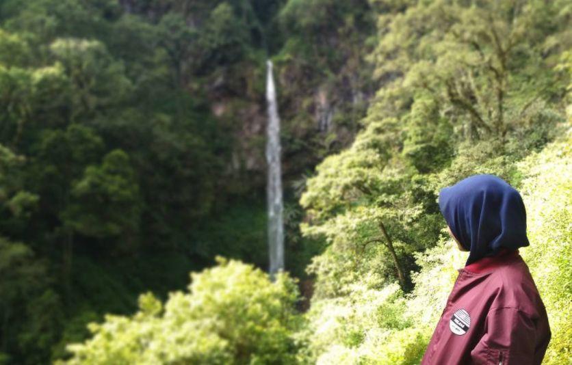 Air Terjun Watu Ondo via @meyriskahrln, 1. Wisata Sawah Sumber Gempong, 2. Bernah De Vallei, 3. Waterland Mojokerto, 4. Candi Bajang Ratu, 5. Candi Brahu, 6. Candi Tikus, 7. Candi Wringin Lawang, 8. Kolam Segaran, 9. Museum Trowulan, 10. Mahavihara Majapahit, 11. Patung Buddha Tidur, 12. Pendopo Agung Trowulan, 13. Air Terjun Coban Canggu, 14. Air Terjun Dlundung Mojokerto, 15. Pacet Mini Park Mojokerto, 16. Joglo Park Mojokerto, 17. Candi Jolotundo, 18. Klurak Eco Park, 19. Puncak Bayangan Gunung Penanggungan, 20. Pemandian Air Panas Padusan, 21. Air Terjun Grenjengan, 22. Api Abadi Mojokerto, 23. Bukit Watu Jengger, 24. Claket Adventure Park, 25. Air Terjun 7 Bidadari, 26. Pacet Hill, 27. Air Terjun Duyung Trawas Hill, 28. Fresh Green Trawas, 29. PPLH Seloliman Trawas, 30. Obech Rafting Pacet, 31. Sumber Wuluh, 32. Air Terjun Watu Ondo, 33. Alun-alun Mojokerto, 34. Wisata Desa BMJ Mojopahit, 35. Wisata Bukit Kayoe putih, 36. Taman Semeru, 37. Ranu Manduro, 38. Wisata Waduk Tanjungan, 39. Taman Kehati, 40. Reco Banteng Hayam Wuruk, 41. Benteng Taman, 42. Air Terjun Watu Gedhek, 43. Coban Talun, 44. Wisata Sumber Dhuwur Sidorejo, 45. Rainbow Garden Poetoek Soeko, 46. MOLAGAR, 47. WET SENDI 2, 48. Situs Siti Inggil, 49. Balai Pelestarian Cagar Budaya, 50. Wanawisata Dlundung, 51. Candi Kesiman, 52. Candi Bangkal, 53. Museum Sanggar Gubug Wayang, 54. Air Terjun Surodadu, 55. Petik Strawberry Padusan, 56. Gua gembyang, 57. Candi Jedong, 58. Air Terjun Watu Lumpang, 59. Situs Reco Lanang, 60. Pemandian Ubalan, 61. Makam Troloyo