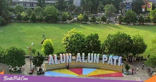 Alun-Alun Simpang Lima Pati via Beritapati, 1. Pantai Banyutowo, 2. Hutan Mangrove Pantai Sambilawang Pati, 3. Alun-alun Simpang Lima Pati, 4. Pulau Seprapat, 5. Waduk Gunung Rowo Pati, 6. Waduk Seloromo, 7. Pati Night Carnival, 8. Juwana Water Fantasy, 9. Klating Pucakwangi, 10. Kebun Kopi Jolong, 11. Situs Bersejarah Candi Kayen, 12. Goa Wareh, 13. Sendang Sani Pati, 14. Air Terjun Grenjengan Jolong, 15. Air Terjun Tadah Hujan Pati, 16. Makam Syekh Mutamakkin, 17. Makam Syekh Jangkung Saridin, 18. Wisata Industri PT. Dua Kelinci, 19. Desa Wisata Pemancingan Talun, 20. Pintu Gerbang Majapahit, 21. Petilasan Kadipaten Pati Genuk Kemiri, 22. Goa Pancur, 23. Lorodan Semar, 24. Kran Air Raksasa Melayang, 25. Vihara Gunung Wungkul, 26. Bumi Perkemahan Regaloh, 27. Air Terjun Selonatah, 28. Air Terjun Tretes Tlogowungu, 29. Haul Sunan Prawoto, 30. Hutan Kota Kalidoro, 31. Air Terjun Grenjengan Sewu, 32. Bukit Pandang Duren Sawit, 33. Hutan Pinus Pangonan, 34. Sego Gandul, 35. Sego Tewel Tambak Romo