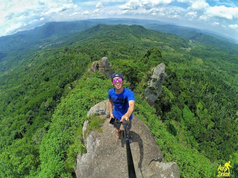 Bukit Watu Lawang via @iqbal_musawa