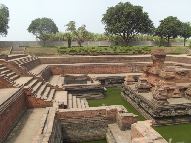 Candi Tikus via Penerbit-menara-madina, 1. Wisata Sawah Sumber Gempong, 2. Bernah De Vallei, 3. Waterland Mojokerto, 4. Candi Bajang Ratu, 5. Candi Brahu, 6. Candi Tikus, 7. Candi Wringin Lawang, 8. Kolam Segaran, 9. Museum Trowulan, 10. Mahavihara Majapahit, 11. Patung Buddha Tidur, 12. Pendopo Agung Trowulan, 13. Air Terjun Coban Canggu, 14. Air Terjun Dlundung Mojokerto, 15. Pacet Mini Park Mojokerto, 16. Joglo Park Mojokerto, 17. Candi Jolotundo, 18. Klurak Eco Park, 19. Puncak Bayangan Gunung Penanggungan, 20. Pemandian Air Panas Padusan, 21. Air Terjun Grenjengan, 22. Api Abadi Mojokerto, 23. Bukit Watu Jengger, 24. Claket Adventure Park, 25. Air Terjun 7 Bidadari, 26. Pacet Hill, 27. Air Terjun Duyung Trawas Hill, 28. Fresh Green Trawas, 29. PPLH Seloliman Trawas, 30. Obech Rafting Pacet, 31. Sumber Wuluh, 32. Air Terjun Watu Ondo, 33. Alun-alun Mojokerto, 34. Wisata Desa BMJ Mojopahit, 35. Wisata Bukit Kayoe putih, 36. Taman Semeru, 37. Ranu Manduro, 38. Wisata Waduk Tanjungan, 39. Taman Kehati, 40. Reco Banteng Hayam Wuruk, 41. Benteng Taman, 42. Air Terjun Watu Gedhek, 43. Coban Talun, 44. Wisata Sumber Dhuwur Sidorejo, 45. Rainbow Garden Poetoek Soeko, 46. MOLAGAR, 47. WET SENDI 2, 48. Situs Siti Inggil, 49. Balai Pelestarian Cagar Budaya, 50. Wanawisata Dlundung, 51. Candi Kesiman, 52. Candi Bangkal, 53. Museum Sanggar Gubug Wayang, 54. Air Terjun Surodadu, 55. Petik Strawberry Padusan, 56. Gua gembyang, 57. Candi Jedong, 58. Air Terjun Watu Lumpang, 59. Situs Reco Lanang, 60. Pemandian Ubalan, 61. Makam Troloyo
