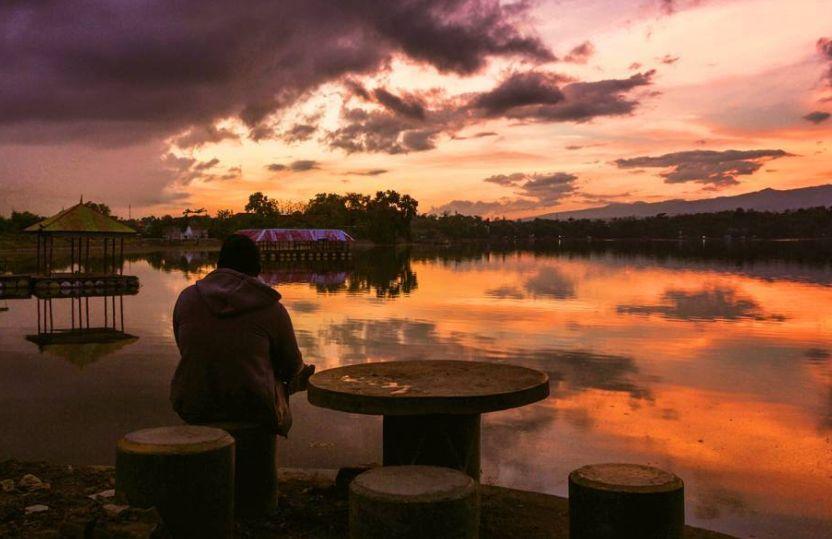 Danau Ranu Grati via @rifki_hidayat, 1. Kawasan Tretes, 2. Taman Safari Prigen, 3. Pantai Lekok, 4. Gunung Bromo, 5. Bukit Flora, 6. Condido Agro Herbal, 7. Finna Golf & Club Resort, 8. Pantai Penunggul, 9. Pemandian Alam Banyu Biru Pasuruan, 10. Candi Jawi, 11. Candi Gunung Gangsir, 12. Danau Ranu Grati, 13. Kebun Raya Purwodadi, 14. Kebun Apel Khrisna, 15. Agrowisata Bhakti Alam Pasuruan, 16. Air Terjun Gumandar, 17. Air Terjun Sumber Nyonya, 18. Air Terjun / Coban Cemoro Gading, 19. Coban Waru Pasuruan, 20. Coban Rambut Moyo, 21. Air Terjun Kakek Bodo Pasuruan, 22. Air Terjun Putuk Truno, 23. Saygon Waterpark, 24. Sawahe Pak Budi, 25. The Taman Dayu, 26. Alun-alun Pasuruan, 27. Taman Pakuncen, 28. Taman GOR Untung Suropati, 29. Taman Sekargadung, 30. Hutan Mangrove Nguling, 31. Air Terjun Baung, 32. Air Terjun Alap-alap di Pasuruan, 33. Air Terjun Tundo Pitu di Pasuruan, 34. Masjid Cheng Hoo Pandaan, 35. Curug Coban Watu, 36. Saygon Night Park, 37. Kedawung Agro Selfie, 38. Reco Kembar, 39. Pemandian Taman Ria Suropati, 40. Taman Hayati, 41. Candi Belahan (Candi Sumber Tetek)