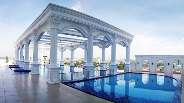 Infinity Swimming Pool Adi Mulia Hotel via Adimulia, 1. Kolam Renang Istiqlal, 2. Bimo Utomo Waterpark, 3. Green Dim Park, 4. Kolam Renang Nabontar, 5. Kolam Renang Bumi Asri, 6. Kolam Renang Tamora Indah Waterpark, 7. Kolam Renang Wonders Waterworld, 8. Kolam Renang Graha Metropolitan, 9. Kolam Renang Hairos Waterpark, 10. Kolam Renang Cemara Asri, 11. Kolam Renang Citra Garden Waterpark, 12. Kolam Renang Bahagia Medan, 13. Infinity Swimming Pool Adi Mulia Hotel, 14. Kolam Renang Hotel Danau Toba International, 15. Kolam Renang Tirta Marelan (Tutup), 16. Kolam Renang Pantai Cermin Waterpark, 17. Kolam Renang Seksama Indah