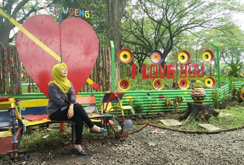 Kedawung Agro Selfie, 1. Kawasan Tretes, 2. Taman Safari Prigen, 3. Pantai Lekok, 4. Gunung Bromo, 5. Bukit Flora, 6. Condido Agro Herbal, 7. Finna Golf & Club Resort, 8. Pantai Penunggul, 9. Pemandian Alam Banyu Biru Pasuruan, 10. Candi Jawi, 11. Candi Gunung Gangsir, 12. Danau Ranu Grati, 13. Kebun Raya Purwodadi, 14. Kebun Apel Khrisna, 15. Agrowisata Bhakti Alam Pasuruan, 16. Air Terjun Gumandar, 17. Air Terjun Sumber Nyonya, 18. Air Terjun / Coban Cemoro Gading, 19. Coban Waru Pasuruan, 20. Coban Rambut Moyo, 21. Air Terjun Kakek Bodo Pasuruan, 22. Air Terjun Putuk Truno, 23. Saygon Waterpark, 24. Sawahe Pak Budi, 25. The Taman Dayu, 26. Alun-alun Pasuruan, 27. Taman Pakuncen, 28. Taman GOR Untung Suropati, 29. Taman Sekargadung, 30. Hutan Mangrove Nguling, 31. Air Terjun Baung, 32. Air Terjun Alap-alap di Pasuruan, 33. Air Terjun Tundo Pitu di Pasuruan, 34. Masjid Cheng Hoo Pandaan, 35. Curug Coban Watu, 36. Saygon Night Park, 37. Kedawung Agro Selfie, 38. Reco Kembar, 39. Pemandian Taman Ria Suropati, 40. Taman Hayati, 41. Candi Belahan (Candi Sumber Tetek)