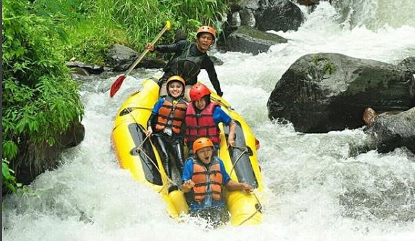 Obech Rafting Pacet, 1. Wisata Sawah Sumber Gempong, 2. Bernah De Vallei, 3. Waterland Mojokerto, 4. Candi Bajang Ratu, 5. Candi Brahu, 6. Candi Tikus, 7. Candi Wringin Lawang, 8. Kolam Segaran, 9. Museum Trowulan, 10. Mahavihara Majapahit, 11. Patung Buddha Tidur, 12. Pendopo Agung Trowulan, 13. Air Terjun Coban Canggu, 14. Air Terjun Dlundung Mojokerto, 15. Pacet Mini Park Mojokerto, 16. Joglo Park Mojokerto, 17. Candi Jolotundo, 18. Klurak Eco Park, 19. Puncak Bayangan Gunung Penanggungan, 20. Pemandian Air Panas Padusan, 21. Air Terjun Grenjengan, 22. Api Abadi Mojokerto, 23. Bukit Watu Jengger, 24. Claket Adventure Park, 25. Air Terjun 7 Bidadari, 26. Pacet Hill, 27. Air Terjun Duyung Trawas Hill, 28. Fresh Green Trawas, 29. PPLH Seloliman Trawas, 30. Obech Rafting Pacet, 31. Sumber Wuluh, 32. Air Terjun Watu Ondo, 33. Alun-alun Mojokerto, 34. Wisata Desa BMJ Mojopahit, 35. Wisata Bukit Kayoe putih, 36. Taman Semeru, 37. Ranu Manduro, 38. Wisata Waduk Tanjungan, 39. Taman Kehati, 40. Reco Banteng Hayam Wuruk, 41. Benteng Taman, 42. Air Terjun Watu Gedhek, 43. Coban Talun, 44. Wisata Sumber Dhuwur Sidorejo, 45. Rainbow Garden Poetoek Soeko, 46. MOLAGAR, 47. WET SENDI 2, 48. Situs Siti Inggil, 49. Balai Pelestarian Cagar Budaya, 50. Wanawisata Dlundung, 51. Candi Kesiman, 52. Candi Bangkal, 53. Museum Sanggar Gubug Wayang, 54. Air Terjun Surodadu, 55. Petik Strawberry Padusan, 56. Gua gembyang, 57. Candi Jedong, 58. Air Terjun Watu Lumpang, 59. Situs Reco Lanang, 60. Pemandian Ubalan, 61. Makam Troloyo