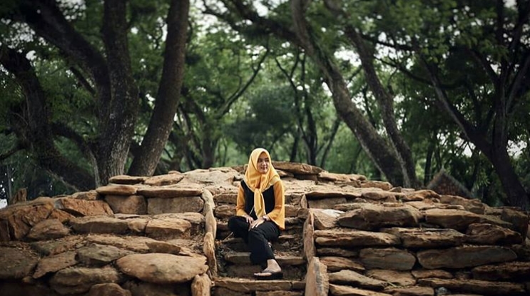 Perum Perhutani KPH Jatirogo via @alfinnailun_najah, 1. Pantai Pasir Putih Remen, 2. Pantai Kelapa Tuban, 3. Pantai Boom, 4. Air Terjun Nglirip, 5. Pantai Cemara, 6. Pantai Sowan Tuban, 7. Goa Ngerong Tuban, 8. Goa Akbar, 9. Pemandian Bektiharjo Tuban, 10. Pemandian Air Panas Prataan Tuban, 11. Alun-alun Tuban, 12. Makam Sunan Bonang, 13. Mangrove Center, 14. Klenteng Kwan Sing Bio, 15. Wisata Pelang, 16. Wisata Sendang Asmoro, 17. Masjid Agung Tuban, 18. TAMAN SLEKO, 19. WISATA SILOWO MERAKURAK, 20. Mata Air Krawak, 21. Air Terjun Banyulangse, 22. Goa Suci Tuban, 23. Goa Kancing Tuban, 24. Watu Ondo Tuban, 25. Museum Kambang Putih, 26. Pondok Pesantren Perut Bumi Al – Maghribi, 27. Perum Perhutani KPH Jatirogo, 28. Wisata Tebing Pelangi, 29. Air Terjun Sanggrahan, 30. Air Terjun Wukirharjo, 31. Pantai Socorejo, 32. Kambang Putih Tuban Park, 33. Taman Hutan Kota Tuban, 34. Sendang Wangi, 35. Pantai Surindah, 36. Tanazawi Agriculture EduPark & Leisure – Kebun Durian, 37. Goa Putri Asih, 38. Air Terjun Lembah Bongok Tuban, 39. Bukit Trantang, 1. Garang Asem, 2. Belut Goreng Ala Tuban