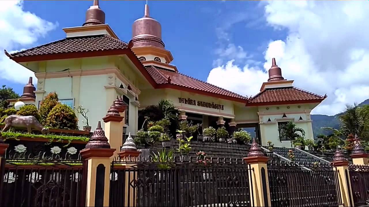Vihara Gunungwungkal via Youtube, 1. Pantai Banyutowo, 2. Hutan Mangrove Pantai Sambilawang Pati, 3. Alun-alun Simpang Lima Pati, 4. Pulau Seprapat, 5. Waduk Gunung Rowo Pati, 6. Waduk Seloromo, 7. Pati Night Carnival, 8. Juwana Water Fantasy, 9. Klating Pucakwangi, 10. Kebun Kopi Jolong, 11. Situs Bersejarah Candi Kayen, 12. Goa Wareh, 13. Sendang Sani Pati, 14. Air Terjun Grenjengan Jolong, 15. Air Terjun Tadah Hujan Pati, 16. Makam Syekh Mutamakkin, 17. Makam Syekh Jangkung Saridin, 18. Wisata Industri PT. Dua Kelinci, 19. Desa Wisata Pemancingan Talun, 20. Pintu Gerbang Majapahit, 21. Petilasan Kadipaten Pati Genuk Kemiri, 22. Goa Pancur, 23. Lorodan Semar, 24. Kran Air Raksasa Melayang, 25. Vihara Gunung Wungkul, 26. Bumi Perkemahan Regaloh, 27. Air Terjun Selonatah, 28. Air Terjun Tretes Tlogowungu, 29. Haul Sunan Prawoto, 30. Hutan Kota Kalidoro, 31. Air Terjun Grenjengan Sewu, 32. Bukit Pandang Duren Sawit, 33. Hutan Pinus Pangonan, 34. Sego Gandul, 35. Sego Tewel Tambak Romo