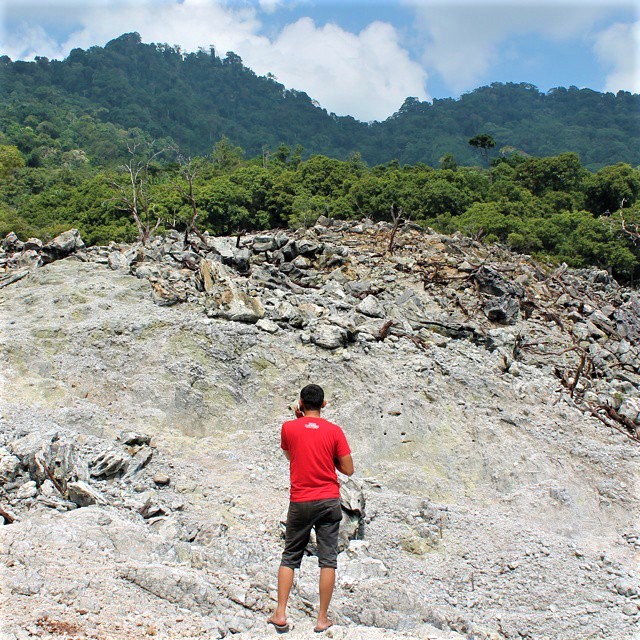 Gunung Jaboi via piyohdesign, 1. Pantai Ujung Kareung, 2. Pulau Weh, 3. Pantai Anoi Itam, 4. Pantai Sumur Tiga, 5. Pulau Rubiah, 6. Pantai Iboih, 7. Danau Aneuk Laot, 8. Air Terjun Pria Laot, 9. Gunung Jaboi, 10. Pantai Tapak Gajah, 11. Pantai Gapang, 12. Pantai Kasih, 13. Sabang Hill, 14. Gua Sarang, 15. Tugu Nol Kilometer, 16. Benteng Bunker Jepang, 17. Pemandian Air Panas Keuneukai, 18. Sirui Hidrothermal, 19. Pulau Klah, 20. Tugu I Love Sabang, 21. Pantai Teupin Layeu, 22. Pantai Pasir Putih, 23. Pantai Paneuh, 24. Pantai Jaboi, 25. Pantai Arun, 26. Pantai Batee Dua, 27. Pantai Mata Ie sabang, 28. Pantai Keramat Pandan, 29. Pulau Seulako, 30. Mercusuar Balohan, 31. Mercusuar Ie Meulee, 32. Mercusuar Ujong Asam