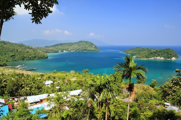 Pulau Klah, 1. Pantai Ujung Kareung, 2. Pulau Weh, 3. Pantai Anoi Itam, 4. Pantai Sumur Tiga, 5. Pulau Rubiah, 6. Pantai Iboih, 7. Danau Aneuk Laot, 8. Air Terjun Pria Laot, 9. Gunung Jaboi, 10. Pantai Tapak Gajah, 11. Pantai Gapang, 12. Pantai Kasih, 13. Sabang Hill, 14. Gua Sarang, 15. Tugu Nol Kilometer, 16. Benteng Bunker Jepang, 17. Pemandian Air Panas Keuneukai, 18. Sirui Hidrothermal, 19. Pulau Klah, 20. Tugu I Love Sabang, 21. Pantai Teupin Layeu, 22. Pantai Pasir Putih, 23. Pantai Paneuh, 24. Pantai Jaboi, 25. Pantai Arun, 26. Pantai Batee Dua, 27. Pantai Mata Ie sabang, 28. Pantai Keramat Pandan, 29. Pulau Seulako, 30. Mercusuar Balohan, 31. Mercusuar Ie Meulee, 32. Mercusuar Ujong Asam