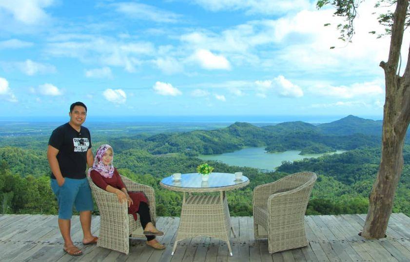 Pule Payung via @yoohanmaulana - Tempat Wisata di Jogja Terbaru 2022, 1. Nanggulan Kulonprogo, 2. Bukit Panguk Kediwung, 3. Ayunan Langit Watujaran, 4. Pule Payung, 5. Songgolangit Sukorame