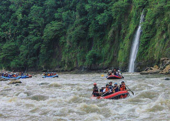 Rafting Kalibawang via @arusprogo, 1. Kalibiru, 2. Waduk Sermo, 3. Gunung Ijo, 4. Puncak Suroloyo, 5. Kebun Teh Nglinggo, 6. Puncak Gunung Lanang, 7. Waduk Mini Kleco, 8. Goa Kiskendo, 9. Kedung Pedut, 10. Air Terjun Sidoharjo, 11. Air Terjun Grojogan Sewu, 12. Pantai Glagah, 13. Pantai Trisik, 14. Pantai Congot, 15. Wildlife Rescue Center, 16. Puncak Widosari, 17. Arung Jeram Sungai Progo, 18. Air Terjun Kembangsoka, 19. Goa Sriti Kulon Progo, 20. Hutan Mangrove Pantai Congot, 21. Goa Kebon Krembangan, 22. Pantai Bugel, 23. Bendungan Ancol, 24. Bukit Isis Kulon Progo, 25. Taman Sungai Mudal, 26. Air Terjun Setawing, 27. Pantai Pasir Kadilangu, 28. Embung Banjaroya, 29. Puncak Dipowono Kulon Progo, 30. Wisata Hutan Mangrove Jembatan Api-api, 31. Hutan Pinus Girimulyo, 32. Bendung Kayangan, 33. Kebun Bunga Krisan Gerbosari, 34. Rafting Kalibawang, 35. Bukit Cendana, 36. Air Terjun Kedung Ingas, 37. Kedung Bendo, 38. Pule Payung, 39. Bukit Jangkang, 40. Tebing Gunung Gajah, 42. Puncak Kuda Sembrani, 43. Ayunan Langit Watu Jaran, 44. Curug Siluwok, 45. Gunung Kukusan