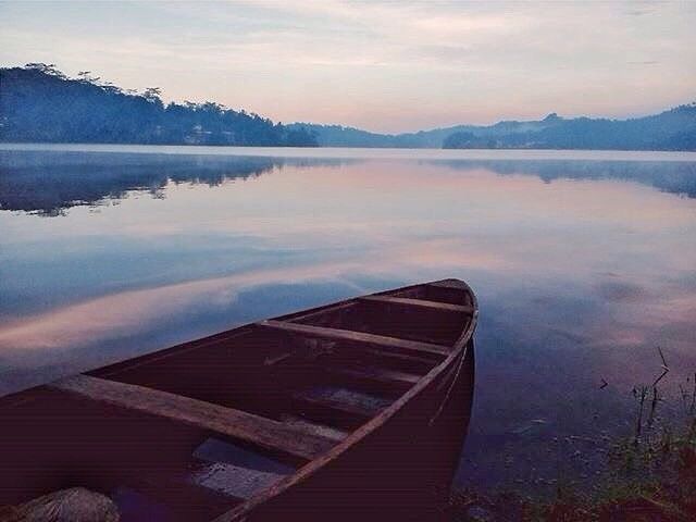 Waduk Penjalin Bisa Jadi Spot Foto Kece via @explore_brebes, 1. Waduk Penjalin, 2. Hutan Mangrove Kaliwlingi, 3. Pantai Randusanga / Randusongo, 4. Agrowisata Besaran, 5. Wisata Pasir Gibug, 6. Masjid Agung Brebes, 7. Kalibaya Park, 8. Pabrik Gula Jatibarang, 9. Taman Edukasi, 10. Curug Putri, 11. Kebun Teh Kali Gua, 12. Candi Pangkuan, 13. Air Terjun Ranto Canyon, 14. Kampung Budaya Dusun Jalaswatu, 15. Pemandian Air Panas Tirta Husada, 16. Pemandian Air Panas Cipanas Buaran, 17. Ciblon Waterboom, 18. Bukit Cawiri, Dadablangan Malahayu, 19. Waduk Malahayu, 20. Cagar Alam Telaga Ranjeng, 21. Bukit Panenjoan, 22. Bukit AADT yang Menawan , 23. Bukit Baper yang Menawan , 24. Puncak Sakub, 25. Alun – Alun Brebes, 26. Pulau Hantu Sigempol, 27. Bukit Bintang Capar yang eksotik, 28. Gunung Gora, 29. Curug Cantel, 30. Kebon Gedhang, 31. Bukit Gerdesy – Taman Gerdesty Cilibur, 32. Pulau Cemara Sawojajar Brebes, 33. Gunung Nyapa, 34. Curug Awu, 35. Curug Panyusuhan, 37. Curug Rambukasang yang tersembunyi, 38. Curug Lebak Beber Wetan