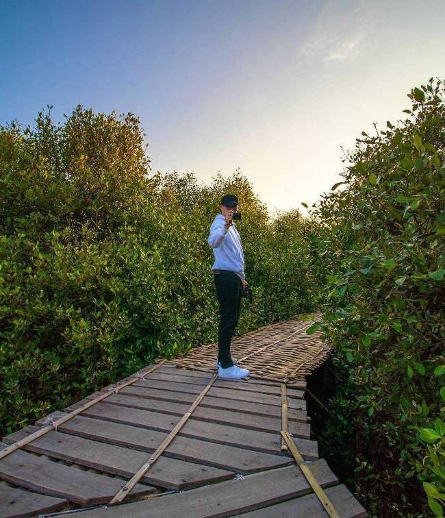 Wisata Hutan Mangrove Jembatan Api-api via @quiverz, 1. Kalibiru, 2. Waduk Sermo, 3. Gunung Ijo, 4. Puncak Suroloyo, 5. Kebun Teh Nglinggo, 6. Puncak Gunung Lanang, 7. Waduk Mini Kleco, 8. Goa Kiskendo, 9. Kedung Pedut, 10. Air Terjun Sidoharjo, 11. Air Terjun Grojogan Sewu, 12. Pantai Glagah, 13. Pantai Trisik, 14. Pantai Congot, 15. Wildlife Rescue Center, 16. Puncak Widosari, 17. Arung Jeram Sungai Progo, 18. Air Terjun Kembangsoka, 19. Goa Sriti Kulon Progo, 20. Hutan Mangrove Pantai Congot, 21. Goa Kebon Krembangan, 22. Pantai Bugel, 23. Bendungan Ancol, 24. Bukit Isis Kulon Progo, 25. Taman Sungai Mudal, 26. Air Terjun Setawing, 27. Pantai Pasir Kadilangu, 28. Embung Banjaroya, 29. Puncak Dipowono Kulon Progo, 30. Wisata Hutan Mangrove Jembatan Api-api, 31. Hutan Pinus Girimulyo, 32. Bendung Kayangan, 33. Kebun Bunga Krisan Gerbosari, 34. Rafting Kalibawang, 35. Bukit Cendana, 36. Air Terjun Kedung Ingas, 37. Kedung Bendo, 38. Pule Payung, 39. Bukit Jangkang, 40. Tebing Gunung Gajah, 42. Puncak Kuda Sembrani, 43. Ayunan Langit Watu Jaran, 44. Curug Siluwok, 45. Gunung Kukusan