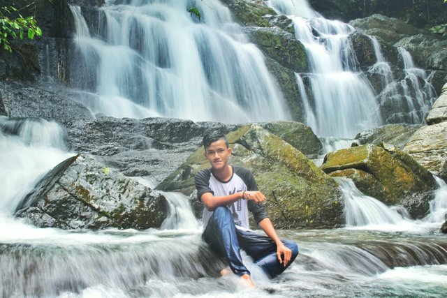Air Terjun Samalanga via Steemitcom, 1. Menikmati Kealamian Air Terjun Ceuraceu, 2. Pantai Peuneulet Baroh, 3. Pantai Kuala Raja, 4. Pantai Krueng Juli dan Ujong Blang, 5. Pemandian Batee Iliek, 6. Pantai Jangka, 7. Air Terjun Samalanga, 8. Krueng Simpo, 9. Pantai Calok Samalanga dan Mamplam, 10. Ulee Kareung, 11. Rumoh Teungku Chik di Awe Geutah, 12. Air Terjun Le Rhop, 13. Air Terjun Piramida, 14. Cot Panglima, 15. Pantai Laot Lapang, 16. Pantai Reuleng Manyang, 17. Sate Matang yang Khas, 18. Mie Pangsit Cek Bireuen, 19. Star Black Coffee, 20. Mie Pangsit Apilin, 21. Bireuen Partee, 22. Ayam Lepaas, 23. Coffee.in, 24. Warung Habiby, 26. Bengkupi, 27. Warung Kopi UK 88
