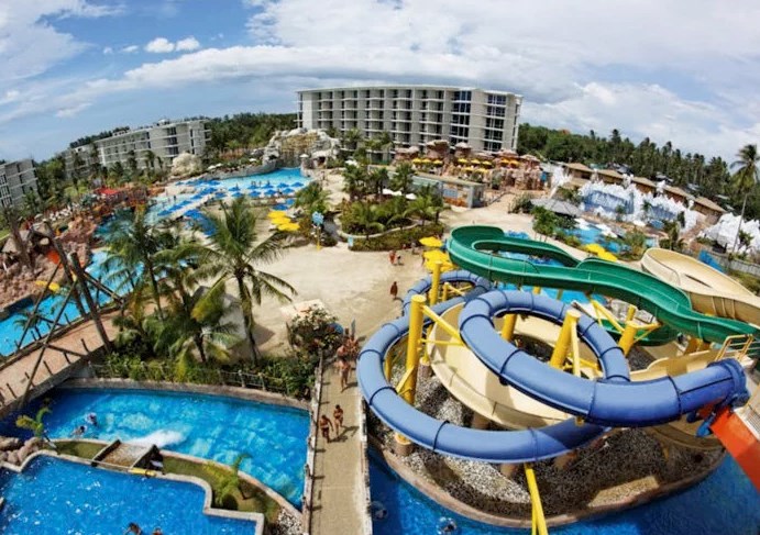 Atlantis Water Adventure, 1. Monumen Nasional (Tugu Monas), 2. Taman Mini Indonesia Indah (TMII), 3. Tebet Eco Park, 4. Taman Impian Jaya Ancol, 5. Dufan (Dunia Fantasi), 6. Taman Margasatwa Ragunan, 7. Pulau Tidung, 8. Ocean Ecopark, 9. Atlantis Water Adventure, 10. Pulau Bidadari, 11. Tribeca Park, 12. Pasar Seni, 13. Jembatan Kota Intan, 14. Museum Sejarah Jakarta, 15. Museum Bank Indonesia, 16. Ice Skating di Sky Rink, 17. KidZania Jakarta, 18. Kota Tua Jakarta, 19. Grand Indonesia Mall, 20. Masjid Istiqlal, 21. Gereja Katedral Jakarta, 22. Pasar Taman Puring, 23. Taman Suropati Jakarta, 24. Museum Nasional, 25. Pasar Tanah Abang, 26. Pecinan Glodok Jakarta, 27. Sea World Indonesia, 28. Setu Babakan Jakarta, 29. Wisata Mangrove Jakarta, 30. Taman Ayodia, 31. Taman Hutan Kota Penjaringan, 32. Cibugary Farm – Wisata Edukasi Cibugary, 33. Hauwke’s Auto Gallery Kayak Museum Angkut di Malang, 34. Pondok Indah Water Park, 35. The Escape Hunt (Tutup Permanen), 36. Kemang Food Festival (Tutup), 37. Taman Kepulauan Seribu, 38. Wisata Pendidikan Pinisi, 39. Flight Experience Gandaria (Tutup Permanen), 40. Tamasya di Taman Tabebuya, 41. Museum Satria Mandala, 42. Liburan ke Museum di Tengah Kebun, 43. Kampung Main Cipulir, 44. Taman Situ Lembang, 45. Taman Ismail Marzuki, 46. Museum Joang ‘45, 47. Freedom Library (Tutup Permanen), 48. Galeri Indonesia Kaya, 49. Taman Menteng, 50. Museum Macan, 51. Museum Wayang, 52. Klenteng Jin De Yuan, 53. Museum Tekstil, 54. Rumah Si Pitung, 55. Pantai Marunda, 56. Waterbom PIK (Tutup Permanen), 57. Alive Museum Jakarta, 58. Museum Bahari, 59. Pulau Semak Daun, 60. Pulau Pramuka, 61. Pulau Kelapa, 62. Bricks 4 Kidz, 63. Museum Perangko Indonesia, 64. Taman Agrowisata Cilangkap