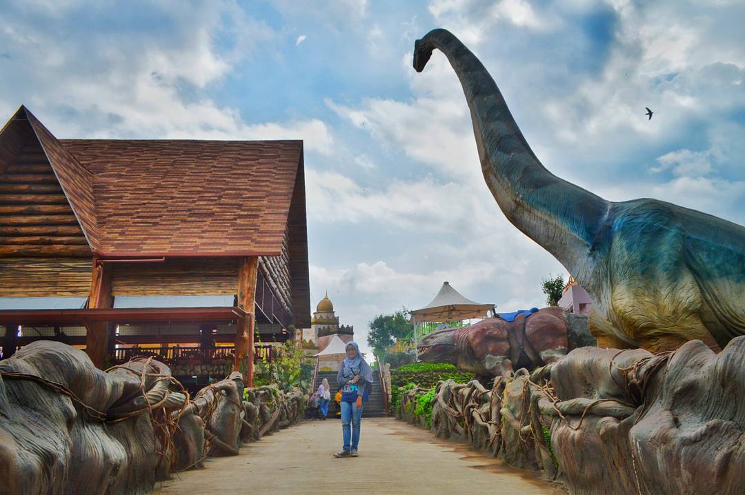 Dino Park, Informasi Umum, Mengenal Jatim Park 1, Wahana Jatim Park 1, Mengenal Jatim Park 2, Wahana di Jatim Park 2, Mengenal Jatim Park 3, Wahana di Jatim Park 3, Harga Tiket Masuk Jatim Park Group, Tiket Jatim Park High Season, Alamat dan Kontak