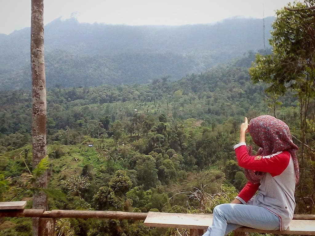 Gunung Salak Nisam Antara via IG @lina_wiranda94, 1. Waduk Jeulikat, 2. Pantai Lancok, 3. Pantai Meuraksa, 4. Pantai Krueng Geukuh, 5. Air Terjun 7 Bidadari, 6. Pantai Sawang, 7. Rumah Adat Cut Nyak Meutia, 8. Pemandian Krueng Sawang, 9. Pantai Ulee Rubek, 10. Air Terjun Blang Kolam, 11. Pantai Bantayan, 12. Gunung Salak Nisam Antara, 13. Masjid Raya Pase, 14. Komplek Kerajaan Samudra Pasai, 15. Pantai Seumadu, 16. Pantai Ujong Blang, 17. Buket Guha Jepang, 18. Waduk Pusong