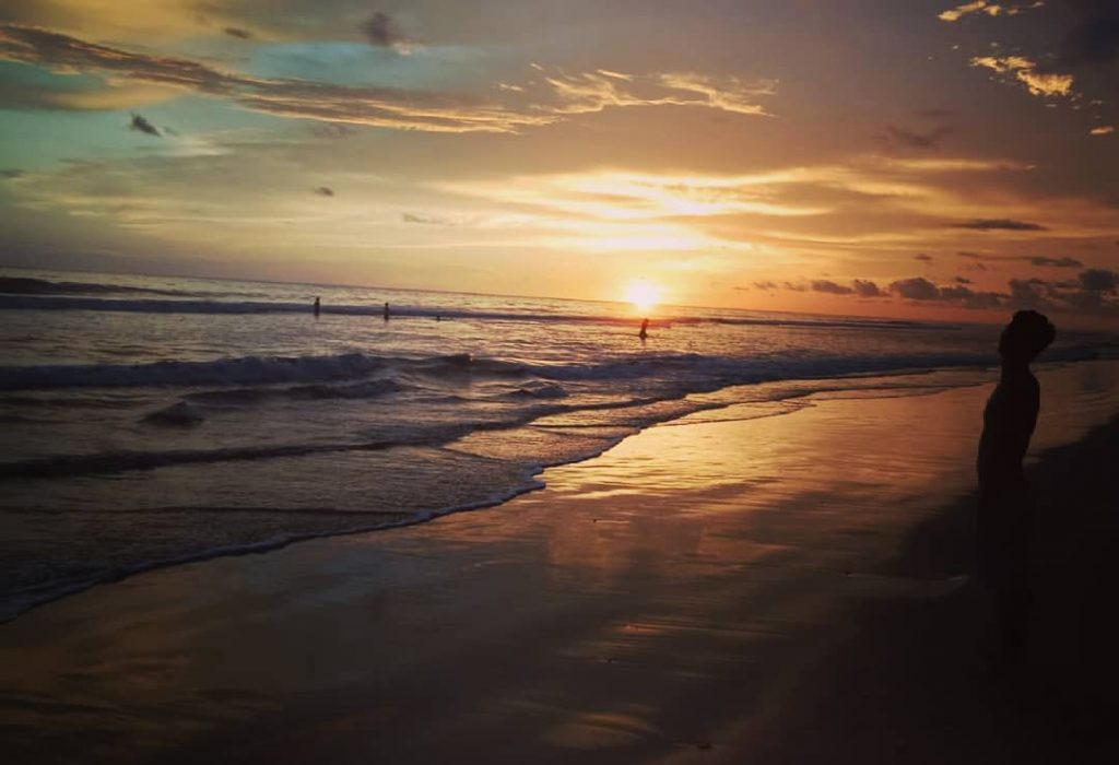 Pantai Bantayan via IG @doniyusaputra, 1. Waduk Jeulikat, 2. Pantai Lancok, 3. Pantai Meuraksa, 4. Pantai Krueng Geukuh, 5. Air Terjun 7 Bidadari, 6. Pantai Sawang, 7. Rumah Adat Cut Nyak Meutia, 8. Pemandian Krueng Sawang, 9. Pantai Ulee Rubek, 10. Air Terjun Blang Kolam, 11. Pantai Bantayan, 12. Gunung Salak Nisam Antara, 13. Masjid Raya Pase, 14. Komplek Kerajaan Samudra Pasai, 15. Pantai Seumadu, 16. Pantai Ujong Blang, 17. Buket Guha Jepang, 18. Waduk Pusong