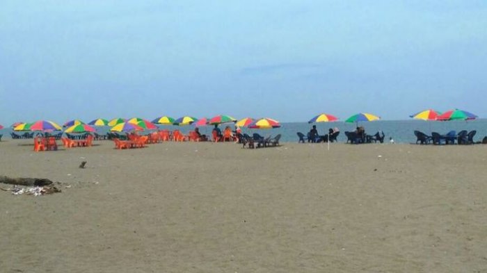 Pantai Jangka via Tribunnewscom, 1. Menikmati Kealamian Air Terjun Ceuraceu, 2. Pantai Peuneulet Baroh, 3. Pantai Kuala Raja, 4. Pantai Krueng Juli dan Ujong Blang, 5. Pemandian Batee Iliek, 6. Pantai Jangka, 7. Air Terjun Samalanga, 8. Krueng Simpo, 9. Pantai Calok Samalanga dan Mamplam, 10. Ulee Kareung, 11. Rumoh Teungku Chik di Awe Geutah, 12. Air Terjun Le Rhop, 13. Air Terjun Piramida, 14. Cot Panglima, 15. Pantai Laot Lapang, 16. Pantai Reuleng Manyang, 17. Sate Matang yang Khas, 18. Mie Pangsit Cek Bireuen, 19. Star Black Coffee, 20. Mie Pangsit Apilin, 21. Bireuen Partee, 22. Ayam Lepaas, 23. Coffee.in, 24. Warung Habiby, 26. Bengkupi, 27. Warung Kopi UK 88
