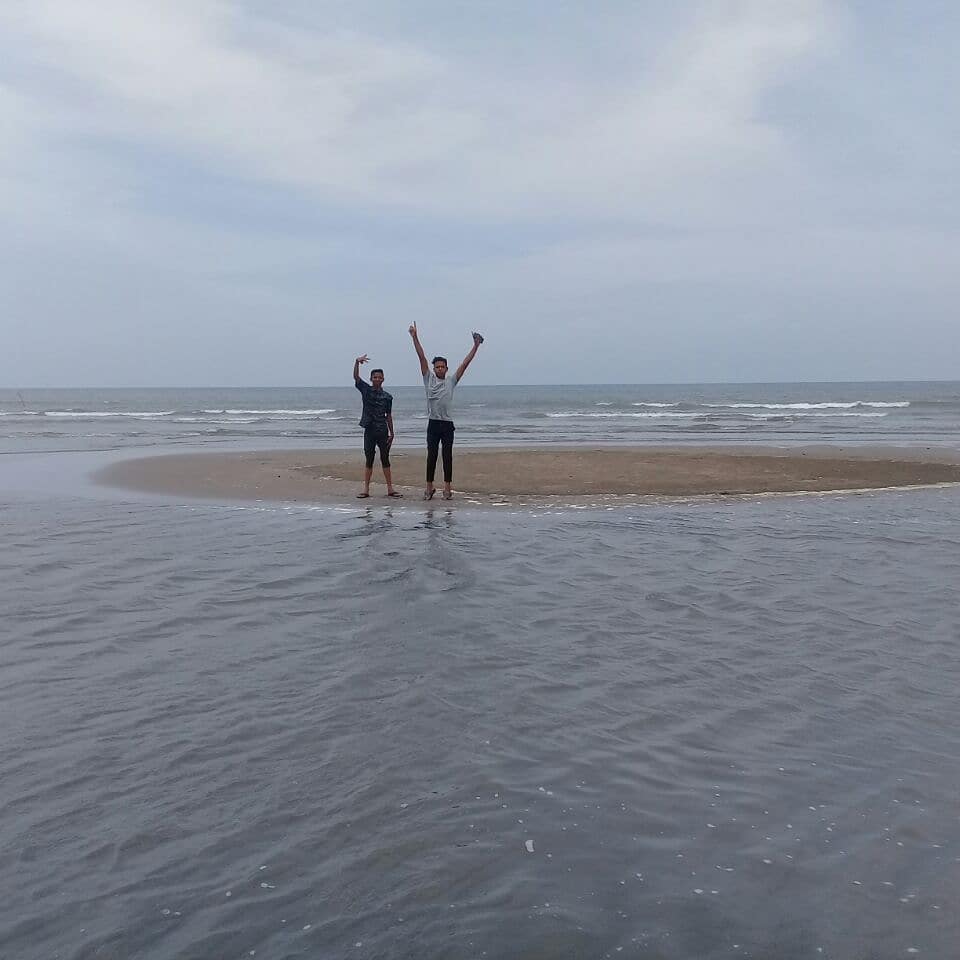 Pantai Ulee Rubek via IG @husnul1895, 1. Waduk Jeulikat, 2. Pantai Lancok, 3. Pantai Meuraksa, 4. Pantai Krueng Geukuh, 5. Air Terjun 7 Bidadari, 6. Pantai Sawang, 7. Rumah Adat Cut Nyak Meutia, 8. Pemandian Krueng Sawang, 9. Pantai Ulee Rubek, 10. Air Terjun Blang Kolam, 11. Pantai Bantayan, 12. Gunung Salak Nisam Antara, 13. Masjid Raya Pase, 14. Komplek Kerajaan Samudra Pasai, 15. Pantai Seumadu, 16. Pantai Ujong Blang, 17. Buket Guha Jepang, 18. Waduk Pusong