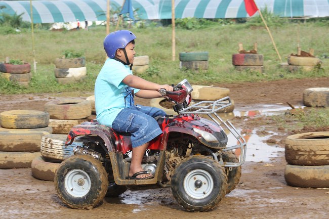 Bermain ATV via Flickrcom, Sejarah Taman Matahari Bogor, Informasi Dasar Taman Matahari Bogor, Lokasi & Rute Menuju Taman Matahari, Permainan dan Fasilitas Taman Matahari Bogor, Penginapan di Sekitar Taman Matahari Bogor, Harga Tiket Masuk Taman Wisata Matahari, Daftar Harga Paket Wisata