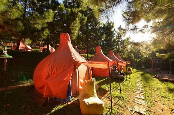 Camping Ground via IG @thelodgemaribaya, Lokasi dan Rute Menuju Maribaya Resort, Wahana dan Fasilitas di Maribaya Resort, Wahana The Lodge Maribaya , Kuliner Lezat di Maribaya, Harga Tiket Masuk Maribaya Resort, Tips Liburan ke Maribaya Resort