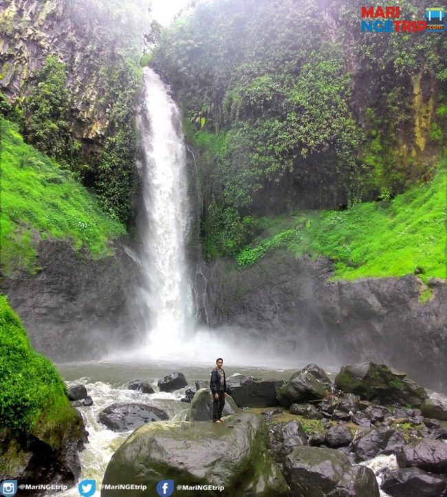 Curug Sikopel via Ngetrip, 1. Kawah Sikidang Dieng, 2. Kompleks Percandian Arjuna, 3. Taman Margasatwa Serulingmas, 4. D’Qiano Hot Spring Waterpark, 5. Museum Kailasa Dieng, 6. Arung Jeram Sungai Serayu, 7. Surya Yudha Park Banjarnegara, 8. Candi Bima, 9. Pemandian Air Panas Pingit, 10. Kawah Candradimuka, 11. Gunung Lanang, 12. Kawah Sileri Dieng, 13. Sumur Jalatunda Dieng, 14. Curug Pitu Banjarnegara, 15. Curug Mrawu, 16. Curug Sikopel, 17. Telaga Merdada Banjarnegara, 18. Telaga Dringo, 19. Waduk Mrica, 20. Candi Gatot Kaca, 21. Tampo Mas, 22. Curug Pletuk, 23. Serayu Park, 24. Kolam Renang Serulingmas, 25. Pesona Curug Muncar Banjarnegara, 26. Bukit Asmara Situk (Tutup Sementara), 27. Bukit Watu Sodong, 28. Bukit Icika, 29. Bukit Rumpit Bike Park, 30. Taman Kardjono, 31. BUARAN (Bukit Ares Pawinihan), 32. Curug Kuripan, 33. Pemandian air hangat segar asri, 34. Wisata Dawuhan, 35. Air Terjun Genting, 36. Bukit Skoter, 37. Curug Sinom Indah Kalibening, 38. Telaga Balai Kambang, 39. Wadas Tumpang Banjarnegara, 40. Anglir Mendung Banjarnegara, 41. Curug Pundung Sewu Banjarnegara, 1. Warung Makan Soto Krandegan, 2. Combro Kalipalet, 3. Bakso Ketupat Belakang Polres, 4. Saung Bu Mansyur