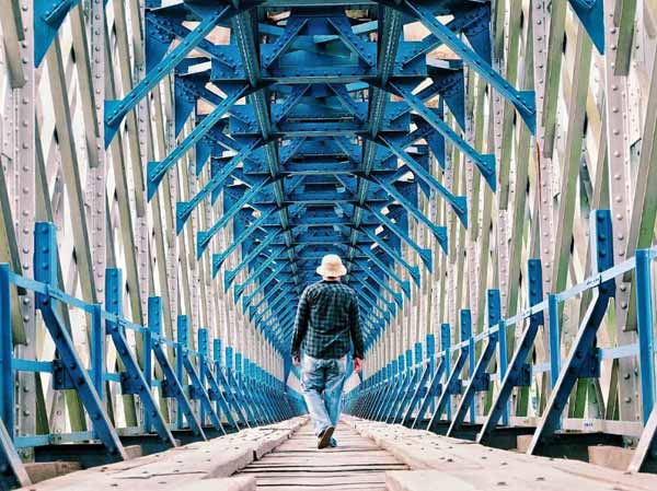 Jembatan Sasak Cirahong via IG @yugo_ss, 1. Mega Wisata Icakan, 2. Kampung Adat Kuta, 3. Curug Tujuh Cibolang, 4. Situ Lengkong Panjalu, 5. Cagar Alam Pananjung, 6. Cukang Taneuh atau Green Canyon, 7. Pantai Pangandaran, 8. Ciung Wanara, 9. Jembatan Sasak Cirahong, 10. Masjid Agung Ciamis, 11. Pantai Karang Nini, 12. Pantai Batu Karas, 13. Lembah Putri, 14. Puncak Bangku Rancah, 15. Pantai Batu Hiu, 16. Astana Gede Kawali, 17. Wisata Batu Ngampar, 18. Rafting Sungai Citumang, 19. Alun-Alun Ciamis, 20. Taman Surawisesa Kawali, 21. Situs Gunung Susuru, 22. Taman Raflesia, 23. Sukahaji Waterboom, 24. Rumah Makan Warung Jeruk, 25. Rumah Makan Ampera Ciamis, 26. Wisata Sungai Citumang, 27. Arung Jeram di Sungai Citanduy