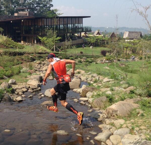 Jogging di Dusun Bambu, Lokasi dan Rute Menuju Dusun Bambu, Aktivitas yang Bisa Dilakukan di Dusun Bambu, Jam Operasional dan Harga Tiket Masuk Dusun Bambu, Harga Tiket Masuk Dusun Bambu Lembang