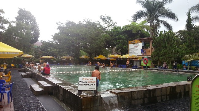 Kolam Wangsadipa Sari Ater via Mycataluma.blogspotcom, Lokasi dan Rute Menuju Sari Ater, Sejarah Pemandian Sari Ater, Daya Tarik Wisata Pemandian Sari Ater, Harga Tiket Masuk Sari Ater, Penginapan di Sekitar Pemandian Sari Ater, Tempat Wisata di Sekitar Pemandian Sari Ater, Tips Liburan ke Pemandian Sari Ater