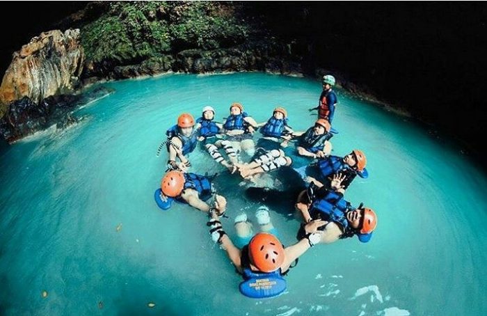 Rafting Sungai Citumang via IG @saktiwildan, 1. Mega Wisata Icakan, 2. Kampung Adat Kuta, 3. Curug Tujuh Cibolang, 4. Situ Lengkong Panjalu, 5. Cagar Alam Pananjung, 6. Cukang Taneuh atau Green Canyon, 7. Pantai Pangandaran, 8. Ciung Wanara, 9. Jembatan Sasak Cirahong, 10. Masjid Agung Ciamis, 11. Pantai Karang Nini, 12. Pantai Batu Karas, 13. Lembah Putri, 14. Puncak Bangku Rancah, 15. Pantai Batu Hiu, 16. Astana Gede Kawali, 17. Wisata Batu Ngampar, 18. Rafting Sungai Citumang, 19. Alun-Alun Ciamis, 20. Taman Surawisesa Kawali, 21. Situs Gunung Susuru, 22. Taman Raflesia, 23. Sukahaji Waterboom, 24. Rumah Makan Warung Jeruk, 25. Rumah Makan Ampera Ciamis, 26. Wisata Sungai Citumang, 27. Arung Jeram di Sungai Citanduy