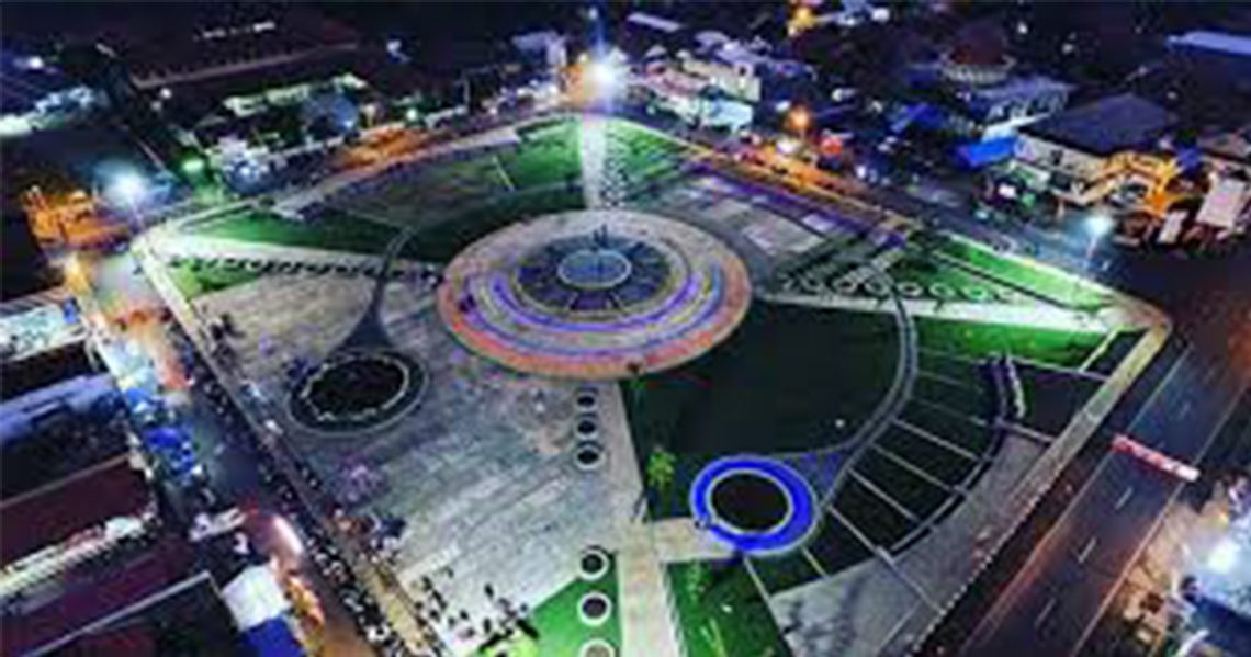 Taman Surawisesa Kawali via lyceum, 1. Mega Wisata Icakan, 2. Kampung Adat Kuta, 3. Curug Tujuh Cibolang, 4. Situ Lengkong Panjalu, 5. Cagar Alam Pananjung, 6. Cukang Taneuh atau Green Canyon, 7. Pantai Pangandaran, 8. Ciung Wanara, 9. Jembatan Sasak Cirahong, 10. Masjid Agung Ciamis, 11. Pantai Karang Nini, 12. Pantai Batu Karas, 13. Lembah Putri, 14. Puncak Bangku Rancah, 15. Pantai Batu Hiu, 16. Astana Gede Kawali, 17. Wisata Batu Ngampar, 18. Rafting Sungai Citumang, 19. Alun-Alun Ciamis, 20. Taman Surawisesa Kawali, 21. Situs Gunung Susuru, 22. Taman Raflesia, 23. Sukahaji Waterboom, 24. Rumah Makan Warung Jeruk, 25. Rumah Makan Ampera Ciamis, 26. Wisata Sungai Citumang, 27. Arung Jeram di Sungai Citanduy