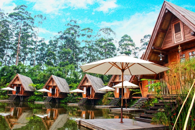 Villa di dusun bambu, Lokasi dan Rute Menuju Dusun Bambu, Aktivitas yang Bisa Dilakukan di Dusun Bambu, Jam Operasional dan Harga Tiket Masuk Dusun Bambu, Harga Tiket Masuk Dusun Bambu Lembang