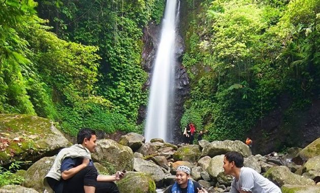 Air Terjun Singokromo via IG@tholibi, 1. Air Terjun Sedudo , 2. Watu Lawang , 3. Taman Pandan Wilis , 4. WM Mini WaterPark Sawahan, 5. Bukit Surga, 6. Wisata Taman Cengkok Asri ( WTC Asri ), 7. Air Terjun Roro Kuning , 8. Candi Ngetos , 9. Taman Pintar Nganjuk, 10. Goa Margo Tresno , 11. Taman Wisata Manyung, 12. Taman Lembah Djati, 13. Air Terjun Singokromo, 14. Waduk Perning , 15. Bukit Salju Ngetos, 16. Waduk Putukrejo , 17. Wisata Sumbermiri Nganjuk, 18. Sendang Putri Wilis , 19. Wisata Bukit Batu Songgong , 20. Monumen Dr. Soetomo, 21. Museum Anjuk Ladang , 22. Taman Rekreasi Anjuk Ladang , 23. Pura Kerta Bhuwana Giri Wilis , 24. Agrowisata ONOKABE, 25. Monumen Jenderal Soedirman , 26. Embung Estumulyo, 27. Air Terjun Watu Lumbung, 28. Agro Wisata Ganter , 29. Klenteng Hok Yoe Kiong , 30. Masjid Yoni Al – Mubarok, 31. Makam Kanjeng Jimat , 27. Air Terjun Tirto Panji ????, 32. Air Terjun Watu Leter, 33. Monumen Gerilya Jenderal Sudirman , 34. Bukit Goa Dali , 35. Watu Gandul , 36. Candi Lor , 37. Goa Dan Grojogan Putri Ayu , 38. Air Terjun Pring Jowo , 39. Waduk Oro-oro Ombo, 40. Air Terjun Gedangan , 41. Air Terjun Sri Gunting , 42. Air Terjun Sumber Manik , 43. Air Terjun Ngebleng , 44. Air Terjun Sumberanjlok, 45. Air Terjun Coban Tretes 