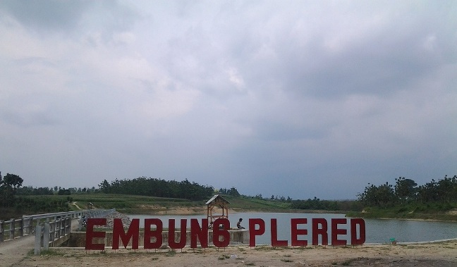 Embung Plered via Blora-online.blogspotcom, 1. Goa Terawang, 2. Goa Sentono, 3. Museum Mahameru, 4. Replika Fosil Gajah Purba Blora, 5. Keraton Jipang, 6. Monumen Arjuna Wiwaha Cepu, 7. Taman Mustika, 8. Gua Maria Sendang Harjo, 9. Purwo Suci, 10. Grojogan Bengawan Solo, 11. Wisata Relief Jembatan Merah, 12. Gunung Puteh Guo Telo, 13. KDR Park Kundungan, 14. Embung Plered, 15. Gunung Cengklik, 16. Waduk Tempuran, 17. Kampoeng Bluron, 18. Taman Seribu Lampu Cepu, 19. Trainz Loco Tour, 20. Wana Wisata Kedung Pupur, 21. Wisata Cemoro 7, 22. Gubug Payung, 23. Gunung Manggir Blora, 24. Air Terjun Kedung Mansur, 25. Oro – Oro Kesongo, 26. Kilometer 0 Cepu, 27. Bukit Kemuning Blora, 28. Kedung Londo, 29. Alun – Alun Blora, 30. Wisata Keluarga Pemandian Sayuran, 31. Kampung Gojekan, 32. Wanawisata Wanirupo, 33. Waduk Bentolo, 34. Waduk Greneng, 35. Taman Sarbini Water Splash Blora, 36. Bukit Janjang Blora, 37. Monumen Hutan Jati Alam Blora, 38. Agrowisata Temanjang, 39. Taman Budaya dan Seni Tirtonadi, 40. Gunung Pencu, 41. Embung Keruk, 42. Tugu Pancasila Blora