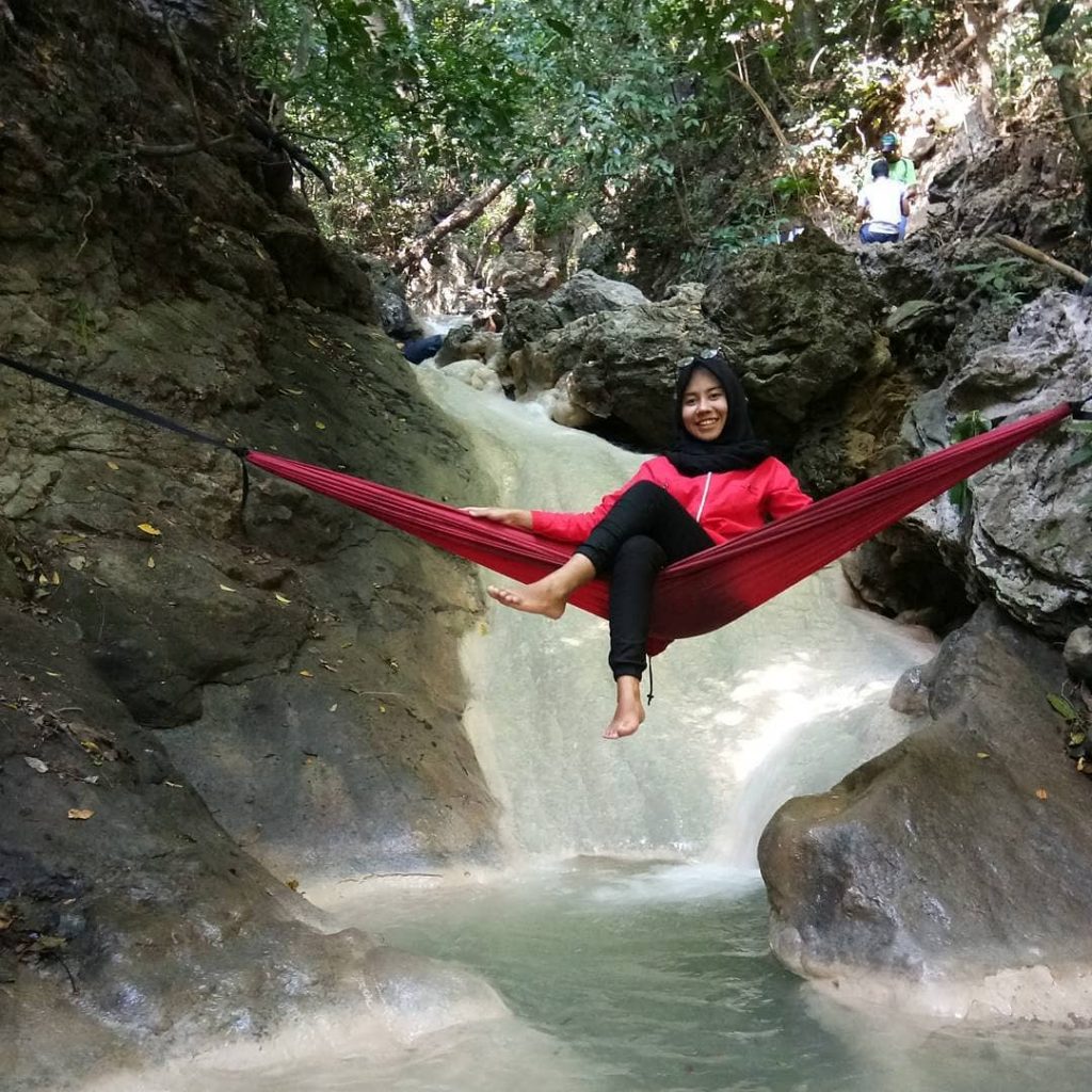 Goa Dan Grojogan Putri Ayu via IG @fransisca_olivia16, 1. Air Terjun Sedudo , 2. Watu Lawang , 3. Taman Pandan Wilis , 4. WM Mini WaterPark Sawahan, 5. Bukit Surga, 6. Wisata Taman Cengkok Asri ( WTC Asri ), 7. Air Terjun Roro Kuning , 8. Candi Ngetos , 9. Taman Pintar Nganjuk, 10. Goa Margo Tresno , 11. Taman Wisata Manyung, 12. Taman Lembah Djati, 13. Air Terjun Singokromo, 14. Waduk Perning , 15. Bukit Salju Ngetos, 16. Waduk Putukrejo , 17. Wisata Sumbermiri Nganjuk, 18. Sendang Putri Wilis , 19. Wisata Bukit Batu Songgong , 20. Monumen Dr. Soetomo, 21. Museum Anjuk Ladang , 22. Taman Rekreasi Anjuk Ladang , 23. Pura Kerta Bhuwana Giri Wilis , 24. Agrowisata ONOKABE, 25. Monumen Jenderal Soedirman , 26. Embung Estumulyo, 27. Air Terjun Watu Lumbung, 28. Agro Wisata Ganter , 29. Klenteng Hok Yoe Kiong , 30. Masjid Yoni Al – Mubarok, 31. Makam Kanjeng Jimat , 27. Air Terjun Tirto Panji ????, 32. Air Terjun Watu Leter, 33. Monumen Gerilya Jenderal Sudirman , 34. Bukit Goa Dali , 35. Watu Gandul , 36. Candi Lor , 37. Goa Dan Grojogan Putri Ayu , 38. Air Terjun Pring Jowo , 39. Waduk Oro-oro Ombo, 40. Air Terjun Gedangan , 41. Air Terjun Sri Gunting , 42. Air Terjun Sumber Manik , 43. Air Terjun Ngebleng , 44. Air Terjun Sumberanjlok, 45. Air Terjun Coban Tretes 