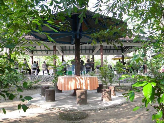 Gubug Payung via Infobloracom, 1. Goa Terawang, 2. Goa Sentono, 3. Museum Mahameru, 4. Replika Fosil Gajah Purba Blora, 5. Keraton Jipang, 6. Monumen Arjuna Wiwaha Cepu, 7. Taman Mustika, 8. Gua Maria Sendang Harjo, 9. Purwo Suci, 10. Grojogan Bengawan Solo, 11. Wisata Relief Jembatan Merah, 12. Gunung Puteh Guo Telo, 13. KDR Park Kundungan, 14. Embung Plered, 15. Gunung Cengklik, 16. Waduk Tempuran, 17. Kampoeng Bluron, 18. Taman Seribu Lampu Cepu, 19. Trainz Loco Tour, 20. Wana Wisata Kedung Pupur, 21. Wisata Cemoro 7, 22. Gubug Payung, 23. Gunung Manggir Blora, 24. Air Terjun Kedung Mansur, 25. Oro – Oro Kesongo, 26. Kilometer 0 Cepu, 27. Bukit Kemuning Blora, 28. Kedung Londo, 29. Alun – Alun Blora, 30. Wisata Keluarga Pemandian Sayuran, 31. Kampung Gojekan, 32. Wanawisata Wanirupo, 33. Waduk Bentolo, 34. Waduk Greneng, 35. Taman Sarbini Water Splash Blora, 36. Bukit Janjang Blora, 37. Monumen Hutan Jati Alam Blora, 38. Agrowisata Temanjang, 39. Taman Budaya dan Seni Tirtonadi, 40. Gunung Pencu, 41. Embung Keruk, 42. Tugu Pancasila Blora