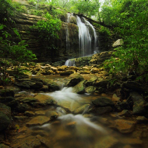 Ngadem di Curug Krajan iva IG @frendyaditya, 1. Dunia Air Pandawa , 2. Gunung Sepikul , 3. Royal Water Adventure , 4. Alun – Alun Satya Negara Sukoharjo , 5. Kolam Renang Kora Kora, 6. Waduk Mulur , 7. Umbul Pecinan Batu Seribu , 8. Wisata Alam Batu Seribu, 9. Telaga Claket , 10. Taman Pakujoyo, 11. Gunung Pegat, 12. Taman Wijaya Kusuma, 13. Embung Pengantin, 14. Kidoland, 15. Curug Krajan  , 16. Spot Keren Dam Colo , 17. Telaga Biru Semin Nan Indah , 18. Gunung Taruwongso, 19. Petilasan Kraton Pajang , 20. WE LAND SUNRISE VIEW n GEOPARK, 21. Sendang Semurup, 22. Wisata Pleret, 23. Pura Sahasra Adhi Pura , 24. Pemandian Air Hangat Langenharjo 