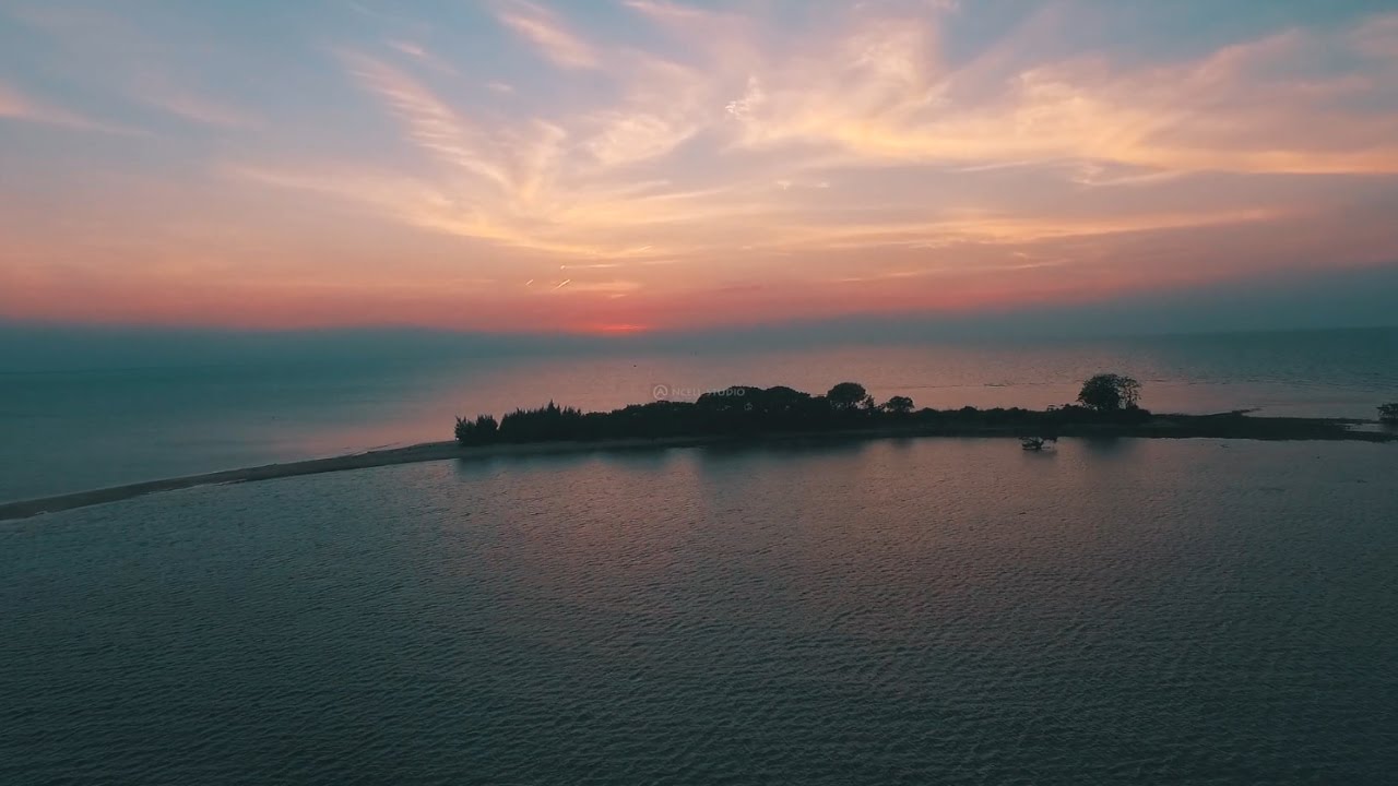 Pulau Gede Rembang via Youtube, 1. Pantai Karang Jahe, 2. Pantai Caruban, 3. Jembatan Merah Hutan Mangrove, 4. Dampo Awang Beach (Taman Rekreasi Pantai Kartini), 5. Alun – Alun Rembang, 6. Watu Congol Lasem, 7. Tiongkok Kecil Heritage Lasem, 8. Gunung Lasem, 9. Air Terjun Pasucen, 10. Watu Layar, 11. Pantai Nyamplung Indah, 12. Waduk Panohan, 13. Wisata Gunung Kajar, 14. Waduk Lodan (Embung Lodan), 15. Pantai Pasir Putih Wates, 16. Pantai Binangun, 17. Pantai Jati Sari, 18. Air Terjun Kali Mancur, 19. Air Terjun Kedung Grenjeng, 20. Gunung Argopuro Lasem, 21. Museum RA Kartini, 22. Wana Wisata Kartini Mantingan, 23. Klenteng Cu An Kiong Lasem, 24. Masjid Jami’ Lasem, 25. Wana Wisata Sumber Semen, 26. Lawang Ombo, 27. Vihara Ratanavana Arama, 28. Petilasan Sunan Bonang, 29. Taman Indah Pantai Balongan, 30. Masjid Agung Alun – Alun Rembang, 31. Situs Perahu Kuno Punjulharjo, 32. Pulau Gede Rembang, 33. Pulau Karang Gosong, 34. Rumah Pohon Igir Wringin, 35. Bukit Pencu Blora, 36. Juwana Water Fantasy