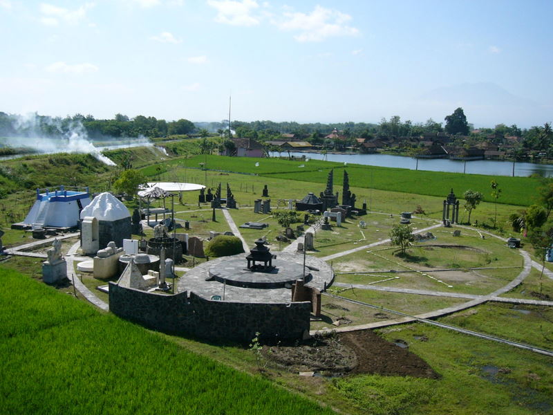 Pura Sahasra Adhi Pura via indonesiafaiths.blogspot-com, 1. Dunia Air Pandawa , 2. Gunung Sepikul , 3. Royal Water Adventure , 4. Alun – Alun Satya Negara Sukoharjo , 5. Kolam Renang Kora Kora, 6. Waduk Mulur , 7. Umbul Pecinan Batu Seribu , 8. Wisata Alam Batu Seribu, 9. Telaga Claket , 10. Taman Pakujoyo, 11. Gunung Pegat, 12. Taman Wijaya Kusuma, 13. Embung Pengantin, 14. Kidoland, 15. Curug Krajan  , 16. Spot Keren Dam Colo , 17. Telaga Biru Semin Nan Indah , 18. Gunung Taruwongso, 19. Petilasan Kraton Pajang , 20. WE LAND SUNRISE VIEW n GEOPARK, 21. Sendang Semurup, 22. Wisata Pleret, 23. Pura Sahasra Adhi Pura , 24. Pemandian Air Hangat Langenharjo 